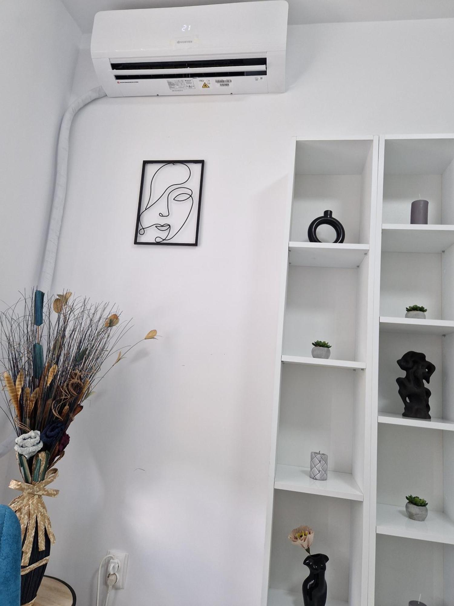 Monica Studio Onesti Exterior photo